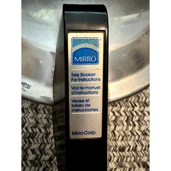 Vintage Mirro-matic Aluminum, 4Qt, Mid Century Pressure Cooker - Picture 3 of 5